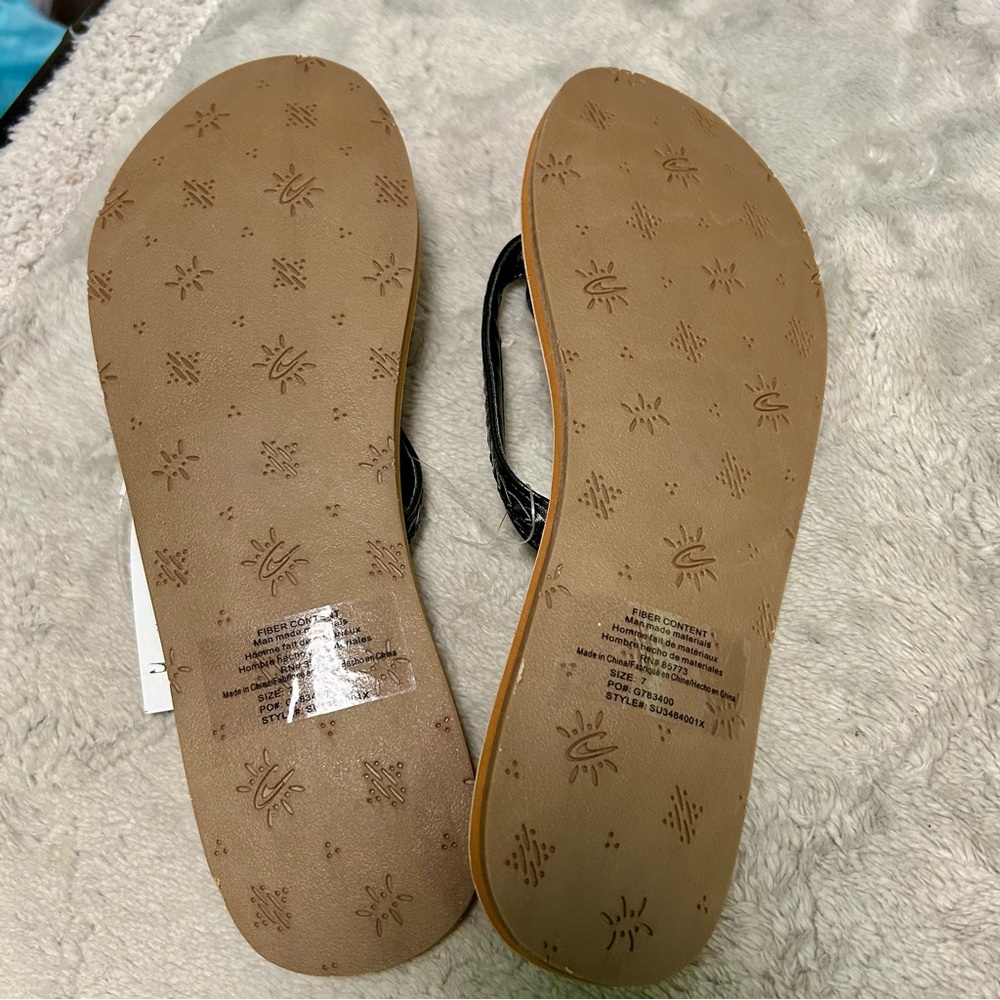 O'Neill Women's Black and Tan Flip Flops Sz 7 NWT - Picture 7 of 9